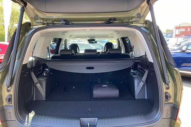 Hyundai SANTA FE ESTATE 1.6 TGDi Plug-in Hybrid Ultimate 5dr 4WD Auto Olive Green