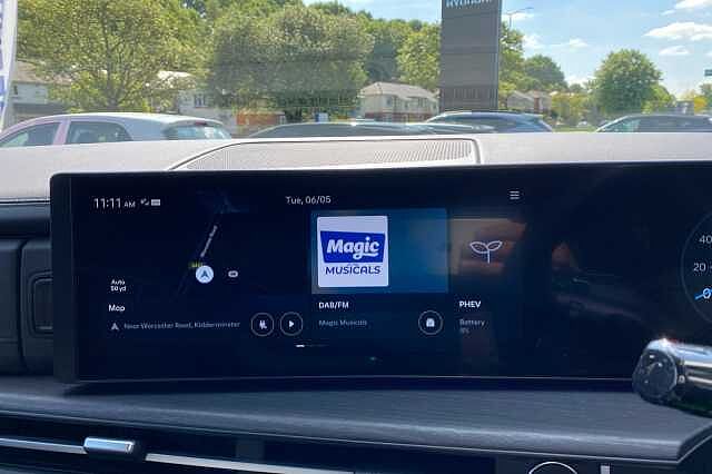 Hyundai SANTA FE ESTATE 1.6 TGDi Plug-in Hybrid Ultimate 5dr 4WD Auto Olive Green