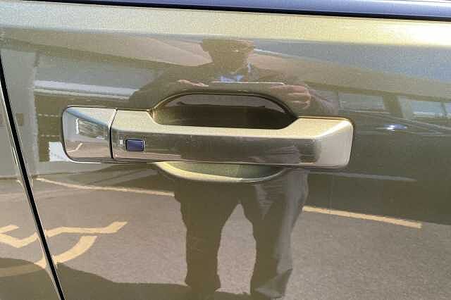 Hyundai SANTA FE ESTATE 1.6 TGDi Plug-in Hybrid Ultimate 5dr 4WD Auto Olive Green