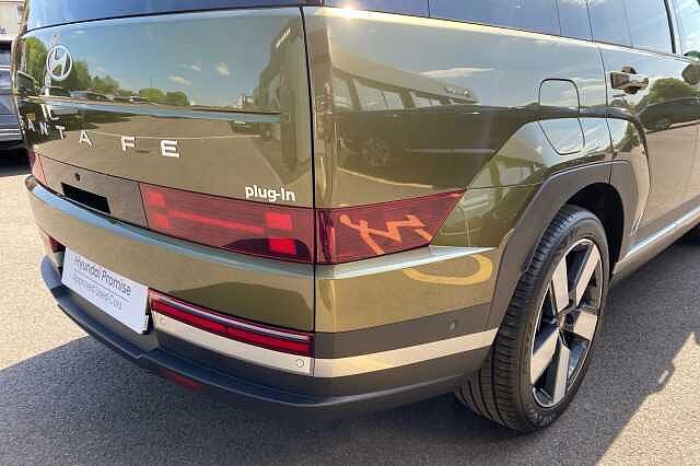 Hyundai SANTA FE ESTATE 1.6 TGDi Plug-in Hybrid Ultimate 5dr 4WD Auto Olive Green