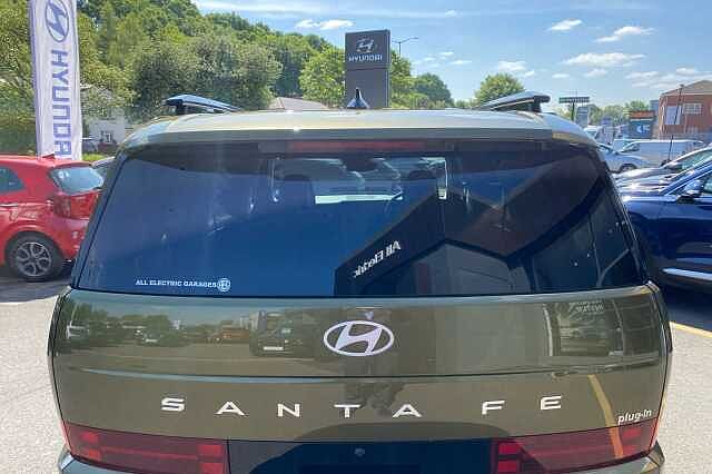 Hyundai SANTA FE ESTATE 1.6 TGDi Plug-in Hybrid Ultimate 5dr 4WD Auto Olive Green