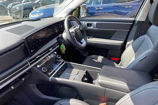 Hyundai SANTA FE ESTATE 1.6 TGDi Plug-in Hybrid Ultimate 5dr 4WD Auto Olive Green