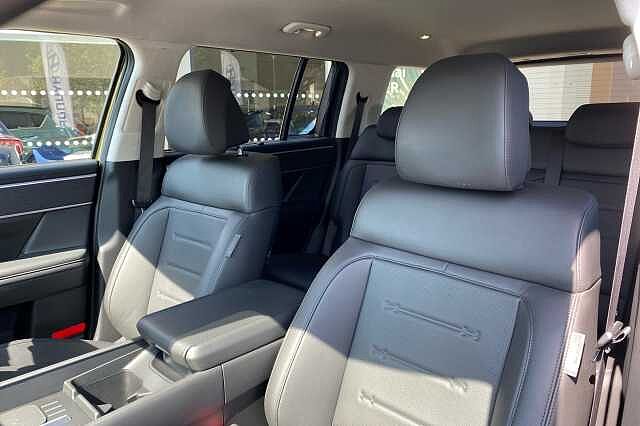 Hyundai SANTA FE ESTATE 1.6 TGDi Plug-in Hybrid Ultimate 5dr 4WD Auto Olive Green