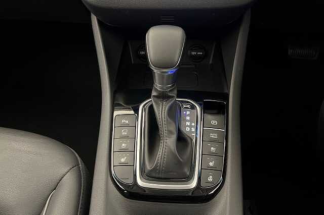 Hyundai IONIQ 1.6 GDi Hybrid Premium SE 5dr DCT Fiery Red