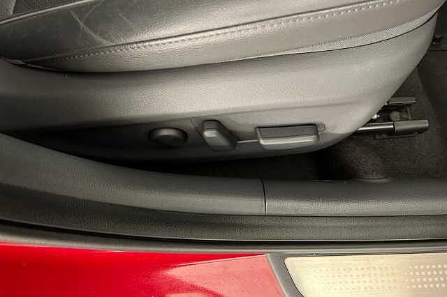 Hyundai IONIQ 1.6 GDi Hybrid Premium SE 5dr DCT Fiery Red