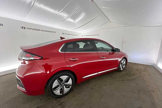 Hyundai IONIQ 1.6 GDi Hybrid Premium SE 5dr DCT Fiery Red