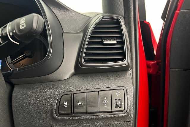 Hyundai TUCSON 1.6 CRDi 48V MHD 136 N Line 5dr 2WD DCT Red