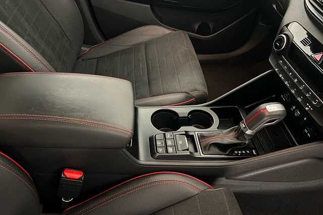 Hyundai TUCSON 1.6 CRDi 48V MHD 136 N Line 5dr 2WD DCT Red