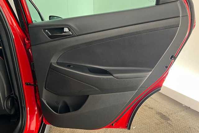 Hyundai TUCSON 1.6 CRDi 48V MHD 136 N Line 5dr 2WD DCT Red