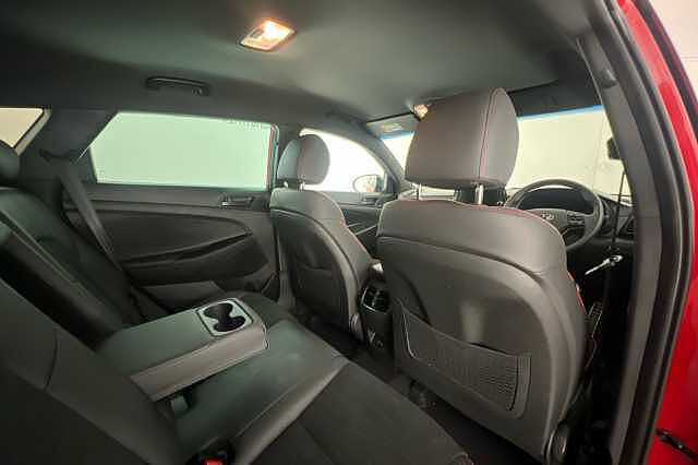 Hyundai TUCSON 1.6 CRDi 48V MHD 136 N Line 5dr 2WD DCT Red