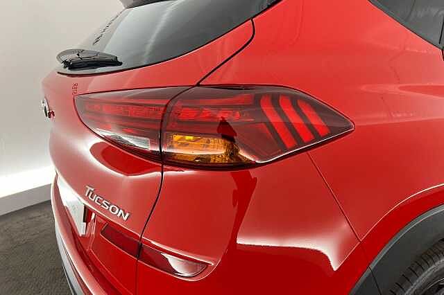 Hyundai TUCSON 1.6 CRDi 48V MHD 136 N Line 5dr 2WD DCT Red