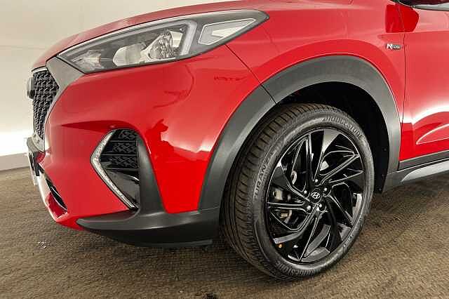 Hyundai TUCSON 1.6 CRDi 48V MHD 136 N Line 5dr 2WD DCT Red