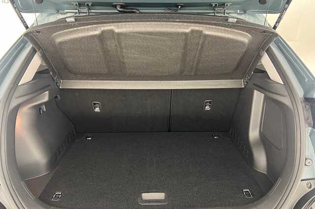 Hyundai KONA 1.6 GDi Hybrid Premium 5dr DCT Ecotronic Grey