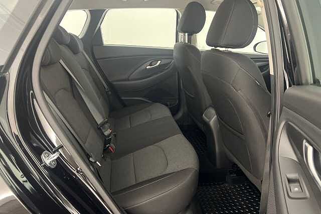 Hyundai i30 1.0T GDi SE Connect 5dr
