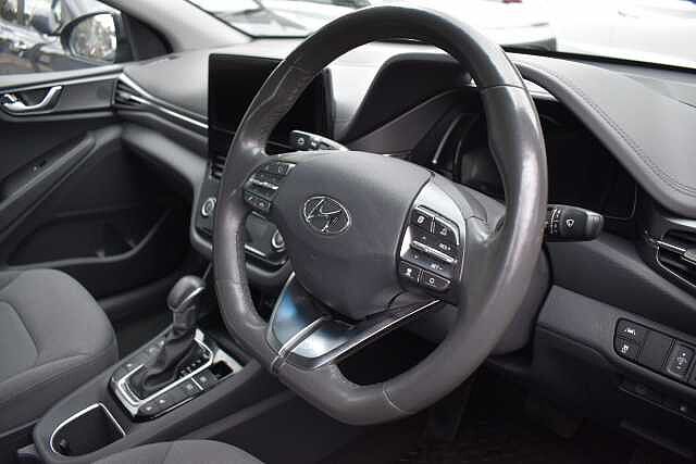 Hyundai IONIQ 1.6 GDi Hybrid Premium 5dr DCT