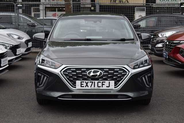 Hyundai IONIQ 1.6 GDi Hybrid Premium 5dr DCT