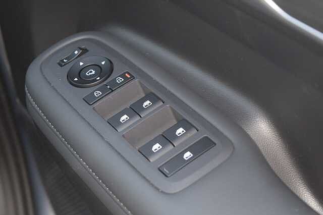 Hyundai SANTA FE 1.6 TGDi Hybrid Ultimate 5dr Auto Blue