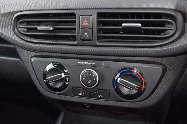 Hyundai I10 1.0 MPi SE 5dr Green