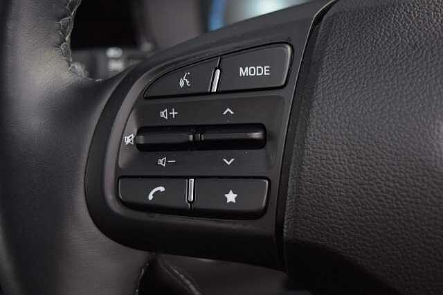 Hyundai I10 1.2 MPi Premium 5dr Auto White