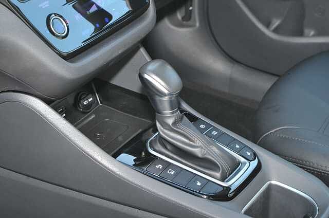 Hyundai IONIQ 1.6 GDi Hybrid Premium 5dr DCT
