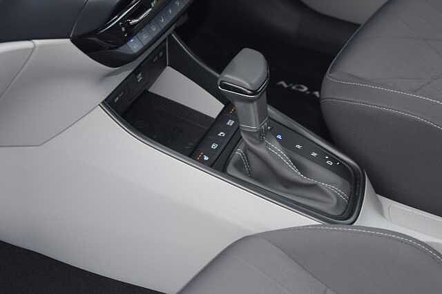 Hyundai BAYON 1.0 TGDi 48V MHEV Ultimate 5dr DCT Green