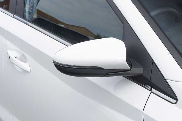 Hyundai I20 1.0T GDi 90 Tech Line 5dr White