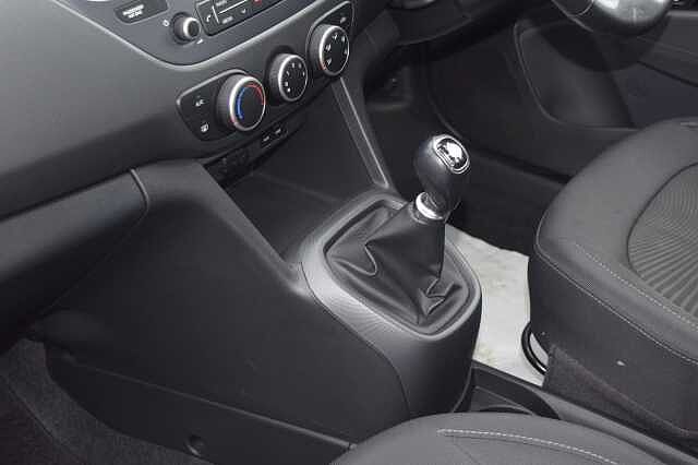 Hyundai i10 1.0 Play 5dr