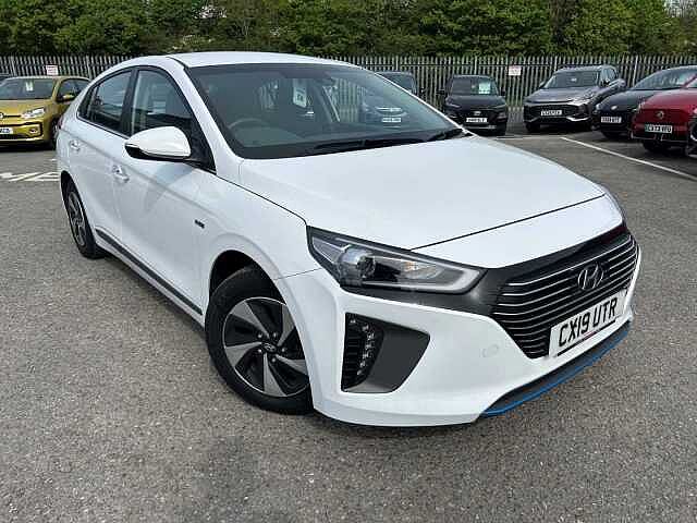 Hyundai IONIQ HATCHBACK 1.6 GDi Hybrid Premium 5dr DCT White