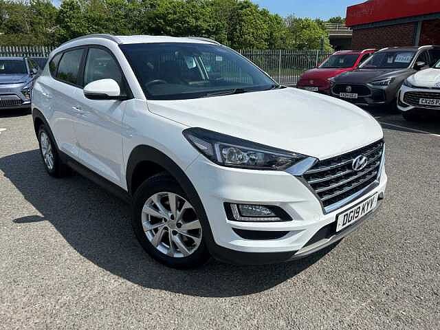Hyundai TUCSON 1.6 CRDi SE Nav 5dr 2WD White