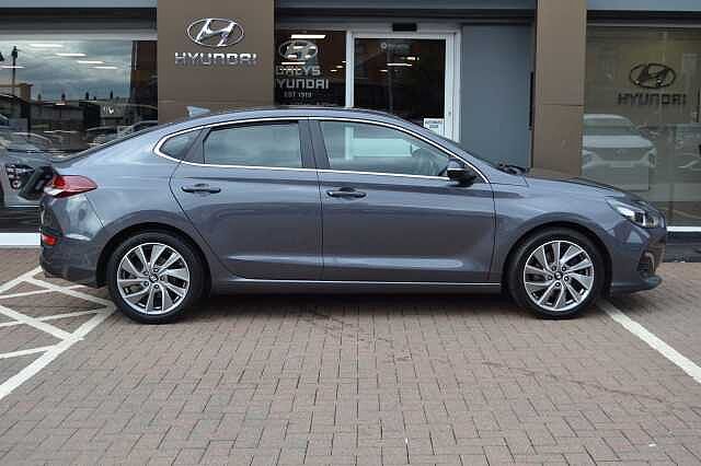 Approved Used Hyundai i30 Fastback For Sale | Hyundai UK