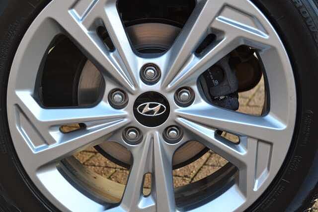 Hyundai KONA 1.0 TURBO SE CONNECT, EXCELLENT EXAMPLE OF THIS EVER POPULAR SUV Blue