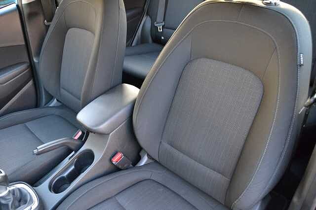 Hyundai KONA 1.0 TURBO SE CONNECT, EXCELLENT EXAMPLE OF THIS EVER POPULAR SUV Blue