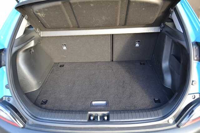 Hyundai KONA 1.0 TURBO SE CONNECT, EXCELLENT EXAMPLE OF THIS EVER POPULAR SUV Blue