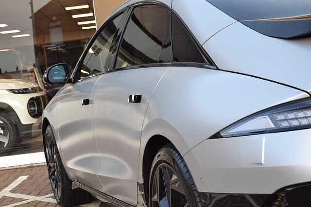 Hyundai IONIQ 6 FIRST EDITION AWD 325PS AUTO STUNNING TOP OF THE RANGE 4 DOOR COUPE, IMMACULATE Gravity Gold Matte