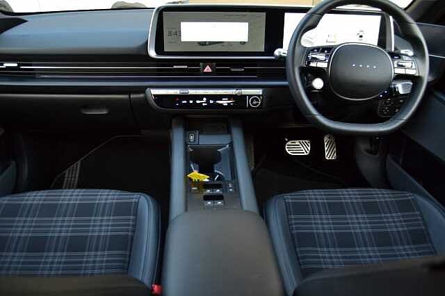 Hyundai IONIQ 6 FIRST EDITION AWD 325PS AUTO STUNNING TOP OF THE RANGE 4 DOOR COUPE, IMMACULATE Gravity Gold Matte