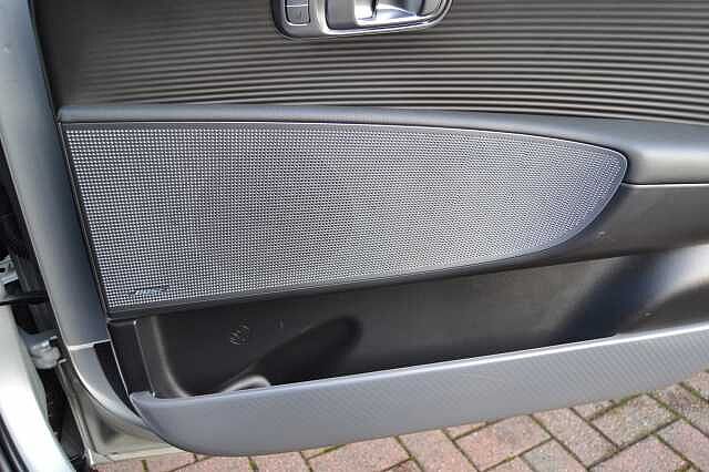 Hyundai IONIQ 6 FIRST EDITION AWD 325PS AUTO STUNNING TOP OF THE RANGE 4 DOOR COUPE, IMMACULATE Gravity Gold Matte