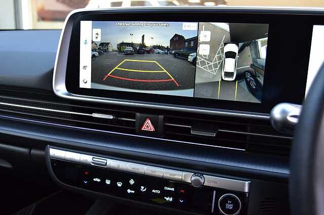 Hyundai IONIQ 6 FIRST EDITION AWD 325PS AUTO STUNNING TOP OF THE RANGE 4 DOOR COUPE, IMMACULATE Gravity Gold Matte