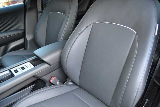 Hyundai IONIQ 6 ULTIMATE 77KWH AUTO, SAVE BIG ON THIS LITERALLY LIKE NEW CAR &amp; ONLY 134 MILES Abyss Black