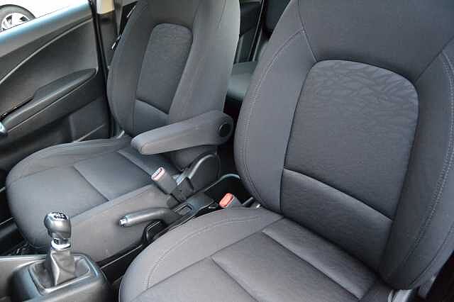 Hyundai Ix20 1.4 SE 5 DOOR, FIRST CLASS CONDITION WITH ONLY 29,129 MILES!!