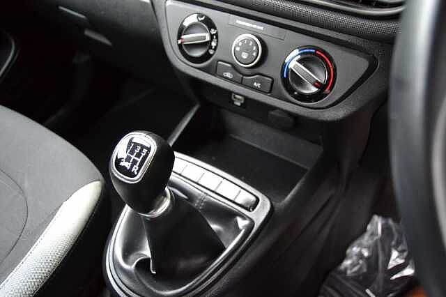 Hyundai i10 1.0 MPi SE 5 DR, FULL SERVICE HISTORY