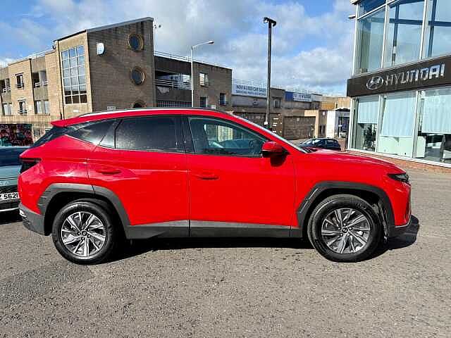 Hyundai TUCSON HYBRID 1.6 T-GDi (230ps) SE Connect Red