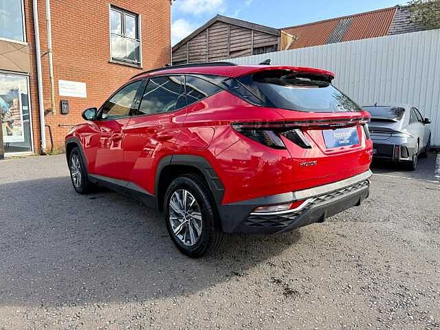Hyundai TUCSON HYBRID 1.6 T-GDi (230ps) SE Connect Red