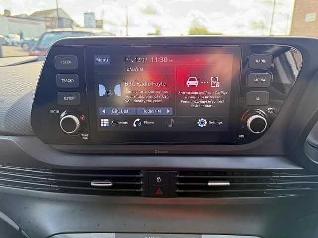 Hyundai BAYON 1.0 TGDi 48V MHEV SE Connect 5dr DCT White