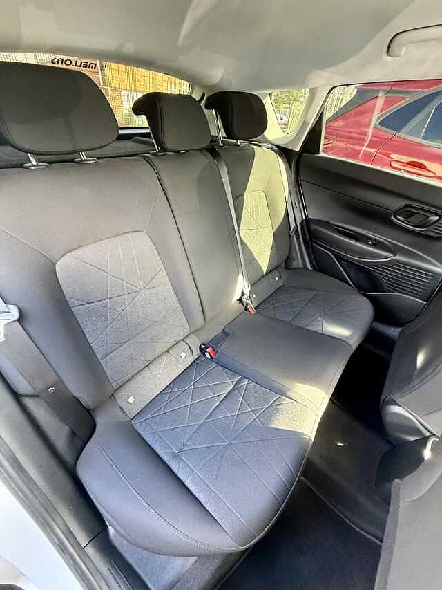 Hyundai BAYON 1.0 TGDi 48V MHEV SE Connect 5dr DCT White