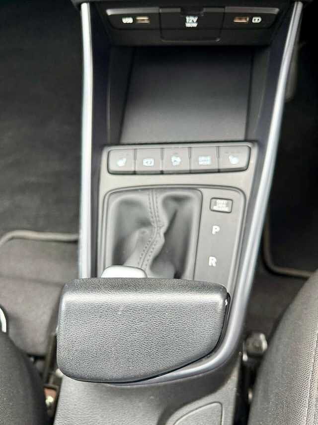 Hyundai I20 1.0T GDi 48V MHD Premium 5dr DCT Black