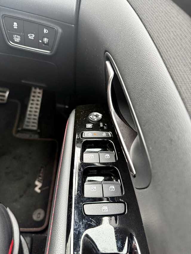 Hyundai TUCSON 1.6 TGDi Hybrid 230 N Line S 5dr 2WD Auto White