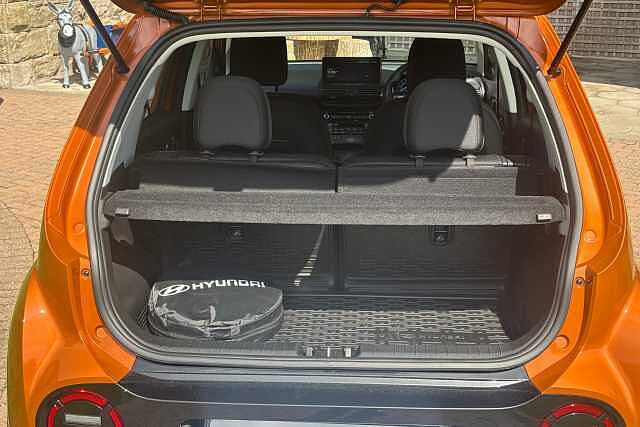Hyundai INSTER 85kW 02 49kWh 5dr Auto Orange