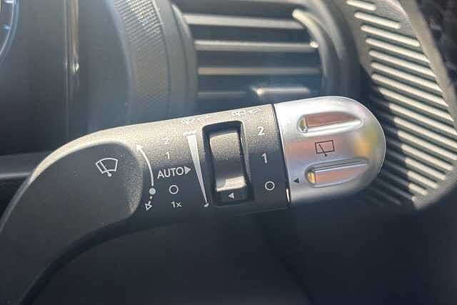 Hyundai INSTER 85kW 02 49kWh 5dr Auto Orange