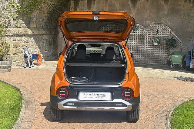 Hyundai INSTER 85kW 02 49kWh 5dr Auto Orange