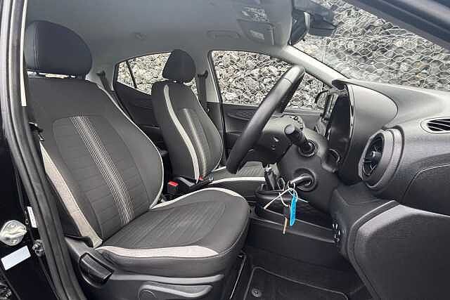 Hyundai I10 1.0 MPi SE Connect 5dr Black